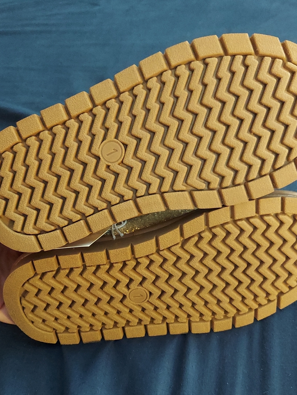 Girls Gold Glitter Chelsea Boots - Picture 4 of 5